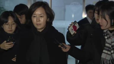 '1억 공천헌금' 김경, 16시간 경찰 조사..."있는 그대로 다 말해"