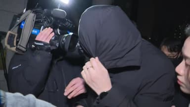 경찰, 강선우 전 사무국장 3차 소환...김경 대질 여부 주목