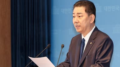 김병기 "차라리 제명되겠다"...버티기 끝 '자진 탈당'