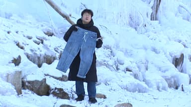 10여 분 만에 언 청바지...최강 한파에 50m 폭포도 '꽁꽁'