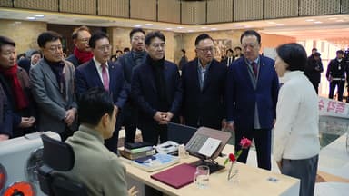 장동혁 단식에 '보수 결속'...청와대 규탄 집회도