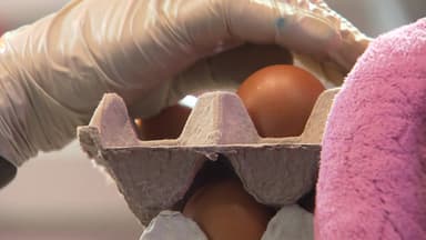 "채소 얼까 이불로 꽁꽁"...전통시장 파고든 한파