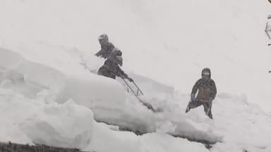 일본 열도 최강 한파·폭설 엄습...하늘길·도로 차질