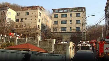 경북 김천 다가구 주택에 불...1명 심정지·9명 부상