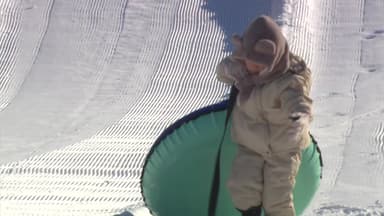 [날씨] 주말, 맑지만 강추위 계속...추위 잊은 눈썰매장