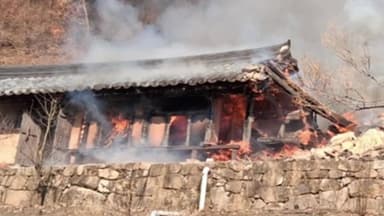 경북 영주 유형문화재 '금양정사' 화재...건물 1채 전소