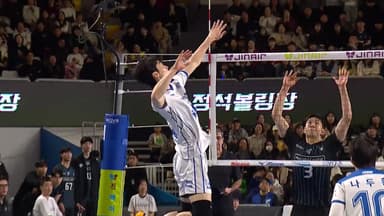 '삐끗하면 끝장'...전례 없는 봄배구 막판 경쟁 시작