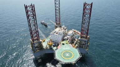 [단독] 중국 서해 '시추선' 항구까지 철수...양식장 2곳은?