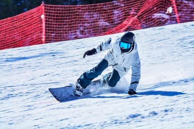 [영상 중국] 中 동북지방 '빙설스포츠' 활기,  전국서 눈 얼음 관광 체험인파 몰려