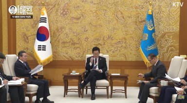 李대통령, 靑에서 첫 차담회…주요 현안·업무 계획 보고 받아