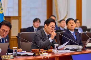 李대통령 "품질 갖춘 생리대 무상 공급…소비자에 선택권 줘야"