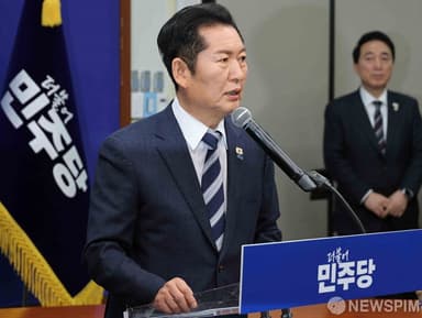 '합당 반발' 수습 나선 정청래 "사전 공유 못해 송구...당원 뜻 따라 결정"