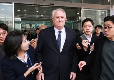 국힘 인요한, 의원직 사퇴…'尹 불법 계엄' 후 첫 국힘 사퇴자[영상]