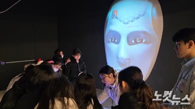 [2025 한국교회 결산③] AI 대중화의 원년, 기술에 빠진 교회