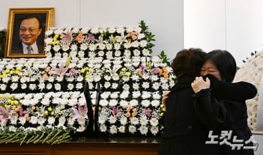 "민주당의 큰 별이 졌다"…추모로 뒤덮인 故이해찬 빈소[박지환의 뉴스톡]