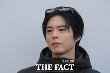 [현장FACT] '겨울 패션'의 완성은 박보검? 헤어·패딩·선글라스 '완벽' (영상)