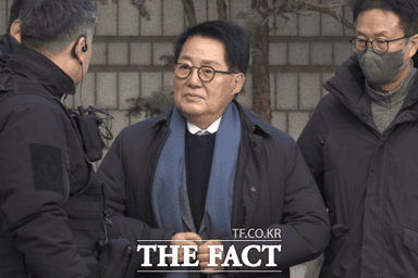 [현장FACT] "내가 이겼다!"...'서해 피격 은폐 의혹' 1심 무죄 박지원 '감회'(영상)