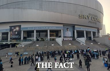 [강일홍의 현장] '임영웅 서울콘' 열기, "뉴욕에서 비행기 타고 왔어요"