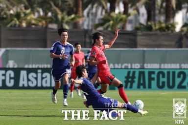 '투지'만으로 '기술'을 넘을 수 없다...뼈아픈 '한일 축구 역전' 현실 [박순규의 창]