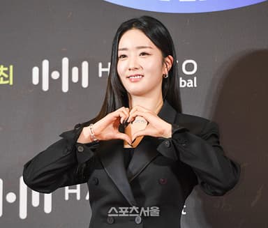 “결혼은 곧 은퇴” 공식, 10년 만에 파괴! 소녀시대X에이핑크, K-POP 역사상 최초 ‘유부녀 아이돌’ 탄생 예고