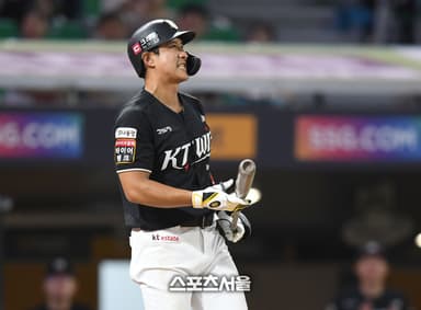 “야구는 내 인생의 전부였다” KT 황재균, 1년 계약 제안 뿌리치고 ‘전격 은퇴’ 선언