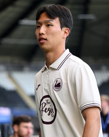 [영상] ‘손흥민 빙의’ 엄지성, 환상 감아차기! ‘시즌 2호골’…스완지는 승부차기 사투 끝 FA컵 탈락