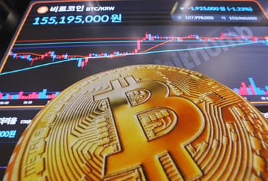 비트코인 8만 9000선 붕괴···英바클레이스 "내년에도 떨어진다"