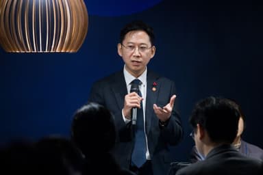 배경훈 부총리 "AI 거품은 없다···한국 AI 내년부터 성과 낼 것"