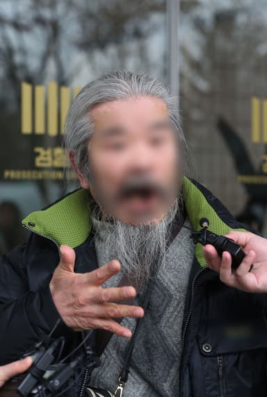 조두순, 또 감옥행…무단 외출 반복에 징역 8개월·치료감호 명령