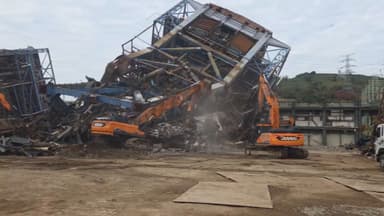 울산 붕괴사고 밤샘 수색…마지막 1명 구조 '난항'