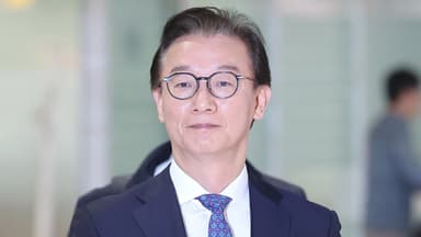 '금품수수 의혹' 전재수 해수부 장관 사의…"정부 흔들려선 안돼"