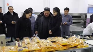 김정은, 지방공장 준공식 참석...주애가 앞서 걸어