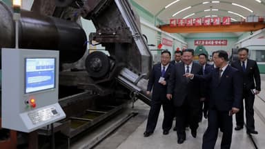 김정은, 미사일·포탄 생산 확대 지시…러 수출 염두?