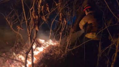 의성 산불 밤새 잔불 정리…헬기 10여대 완진 나서