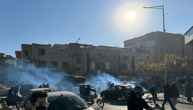 이란 시위 격화…"시위대 총격에 경찰관 2명 사망"