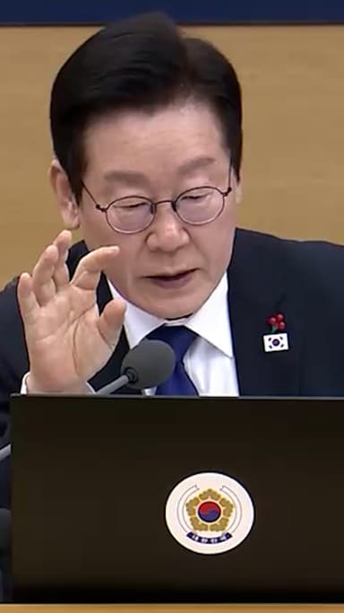 신안 '햇빛연금' 뭐길래…"똑똑해보여, 데려다 쓰라" 李 탐낸 인재