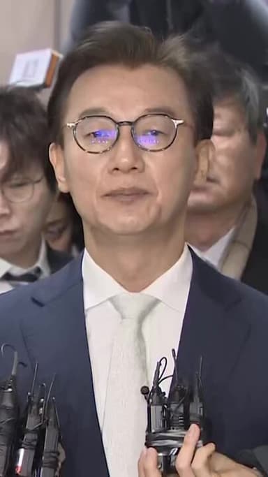 ‘통일교 금품의혹’ 전재수 경찰 출석…“불법 수수 결단코 없었다”