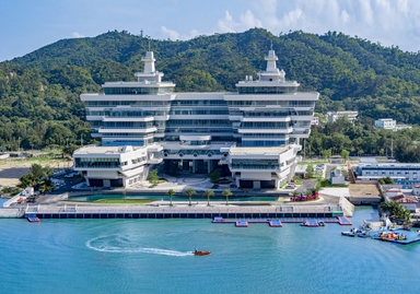 바다·강 누비고 잠수도 하는 선박…그런데 사람은 없다?(영상)