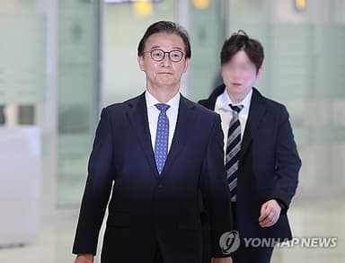 통일교 의혹 전재수, 해수장관 사의 "불법 금품수수 없었다"(종합)