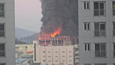 충남 천안 물류센터 큰불..."주민 대피·차량 우회"