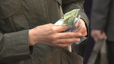 고환율에 들썩이는 물가...먹거리·기름값 급등