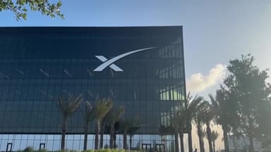 스페이스X, 내년 상장 추진..."기업가치 8천억 달러"