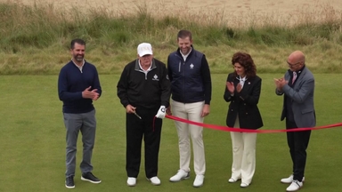 "트럼프, 골프 한번에 50억...올해에만 천 억 썼다"