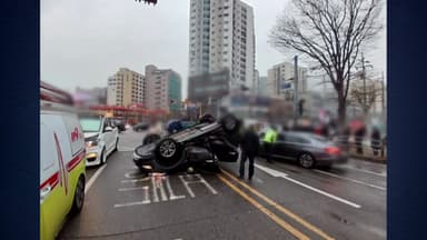 인천 부평에서 1살 아기 탄 SUV 전복...4명 부상