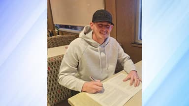 플렉센, 6년 만에 두산 복귀...잭 로그도 재계약