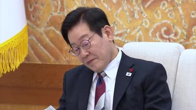 통합 넥타이 매고 첫 출근...1,330일 만에 청와대 복귀