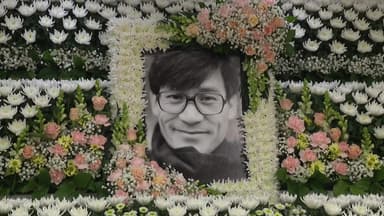 '국민 배우' 안성기 별세...문화계 추모 물결