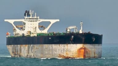 미 "베네수 연계 러 국적 유조선 나포"...러, 반발