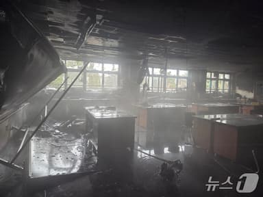 파주 한 초등학교서 불…307명 대피·3명 연기흡입