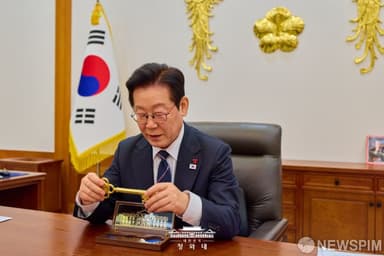 李대통령, 靑 시무식..."국민은 쉬어도 대한민국은 쉬지 않는다"